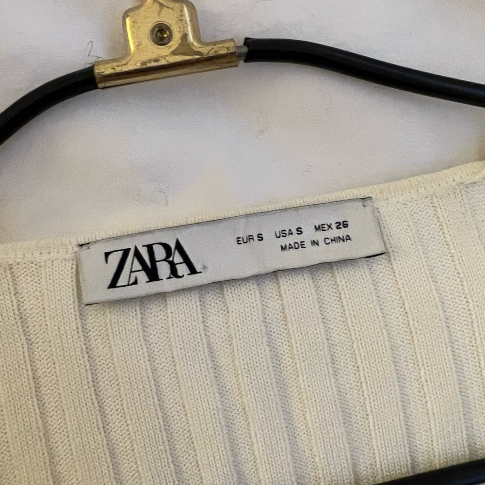 Zara Ribbed Knit Top! White - Picture 9 of 11